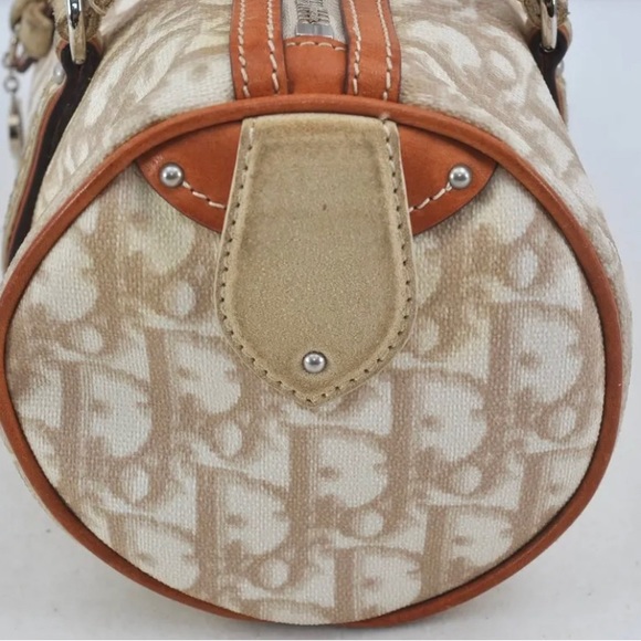 Authentic Christian Dior Trotter
Romantique Hand Bag PVC Leather
Beige H1483 - Picture 3 of 10